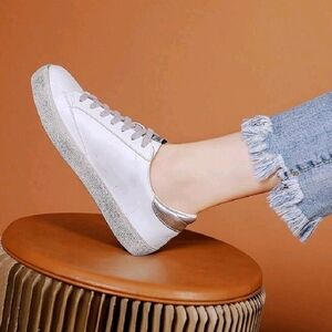 Glossy loafers, sports casual shoes, Vintage worn-out white shoes unisex